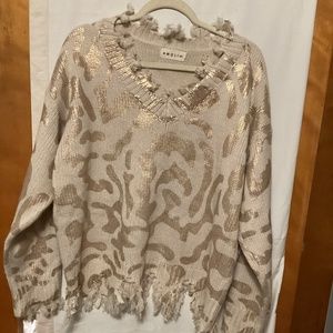 AMOLI sweater Sz M/L